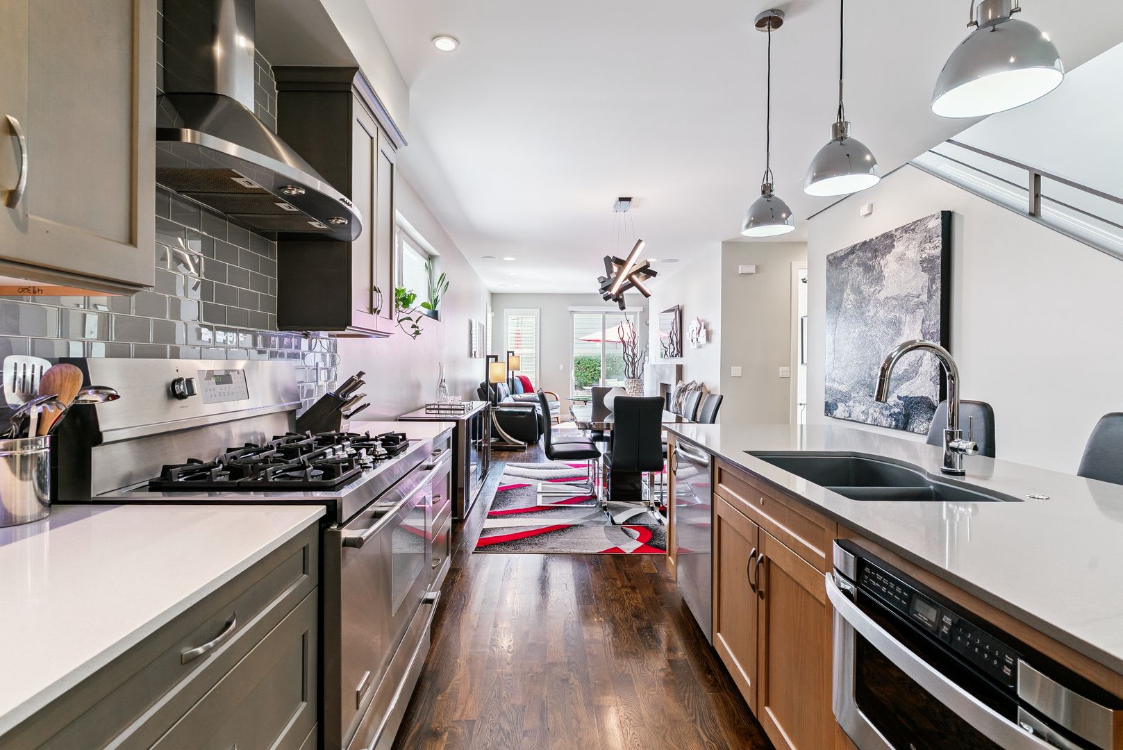 Beautiful Modern 4 Bedroom Denver Home – photo 5