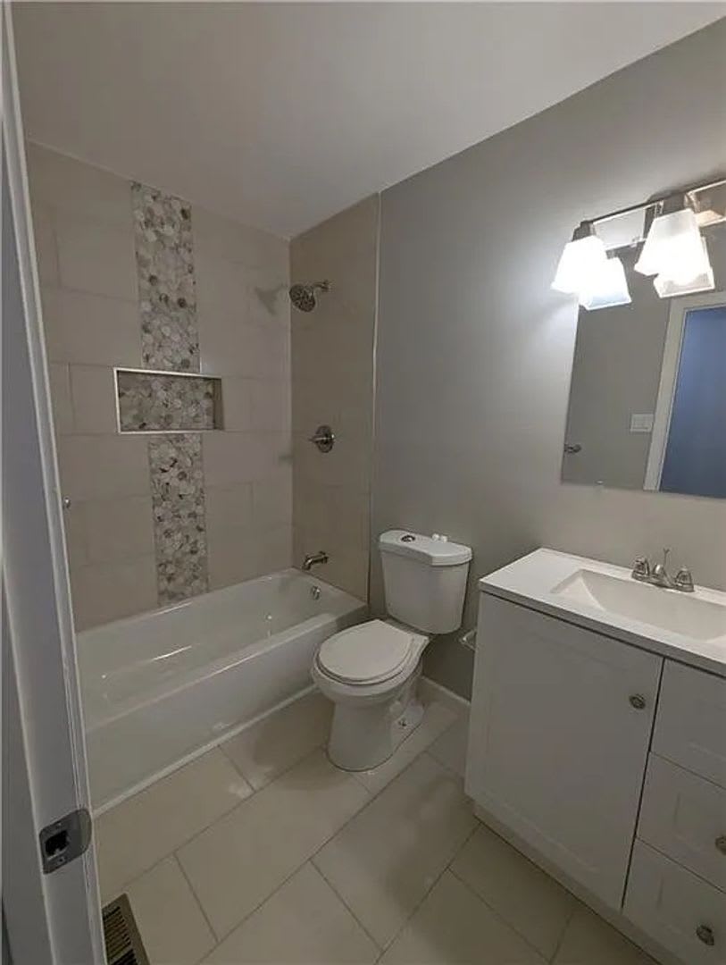 Room in 3 Bedroom Home at Sheppard Dr – photo 4