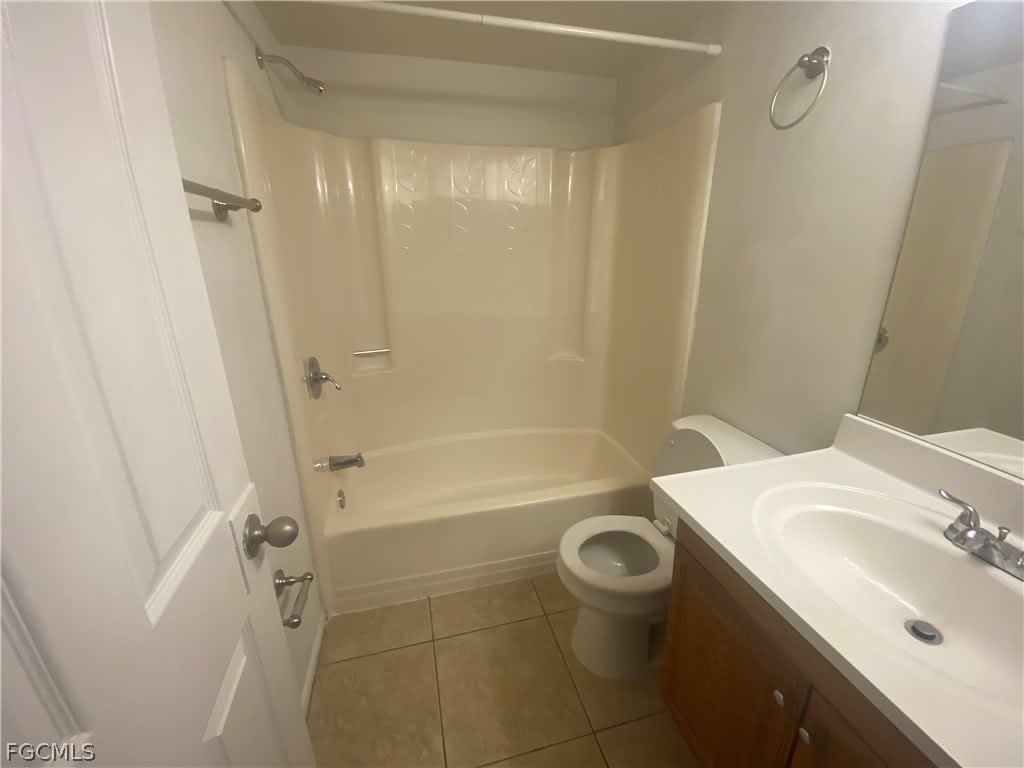 2670 Park Windsor Drive – photo 3