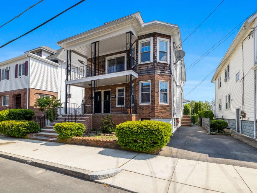16 Windsor Rd. – photo 2