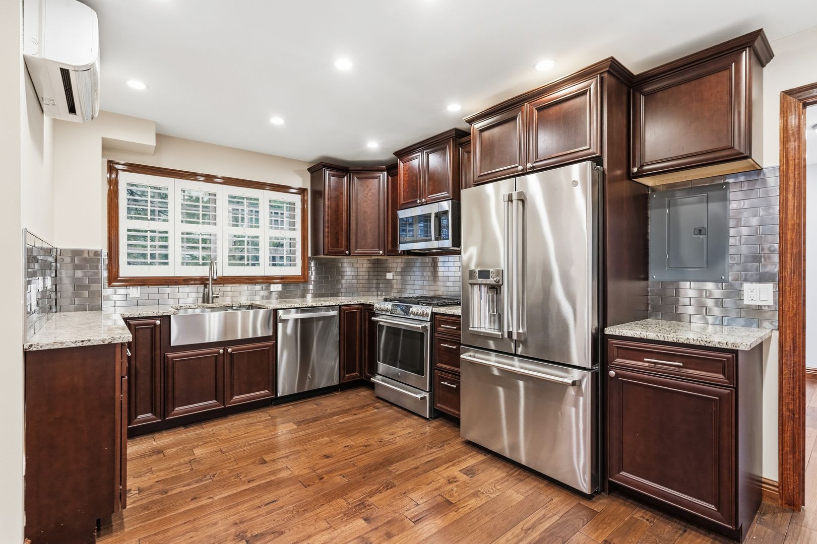 Charming 3 Bdrm, 3 Bath Renovation with Private Driveway & Outdoor Space – photo 1
