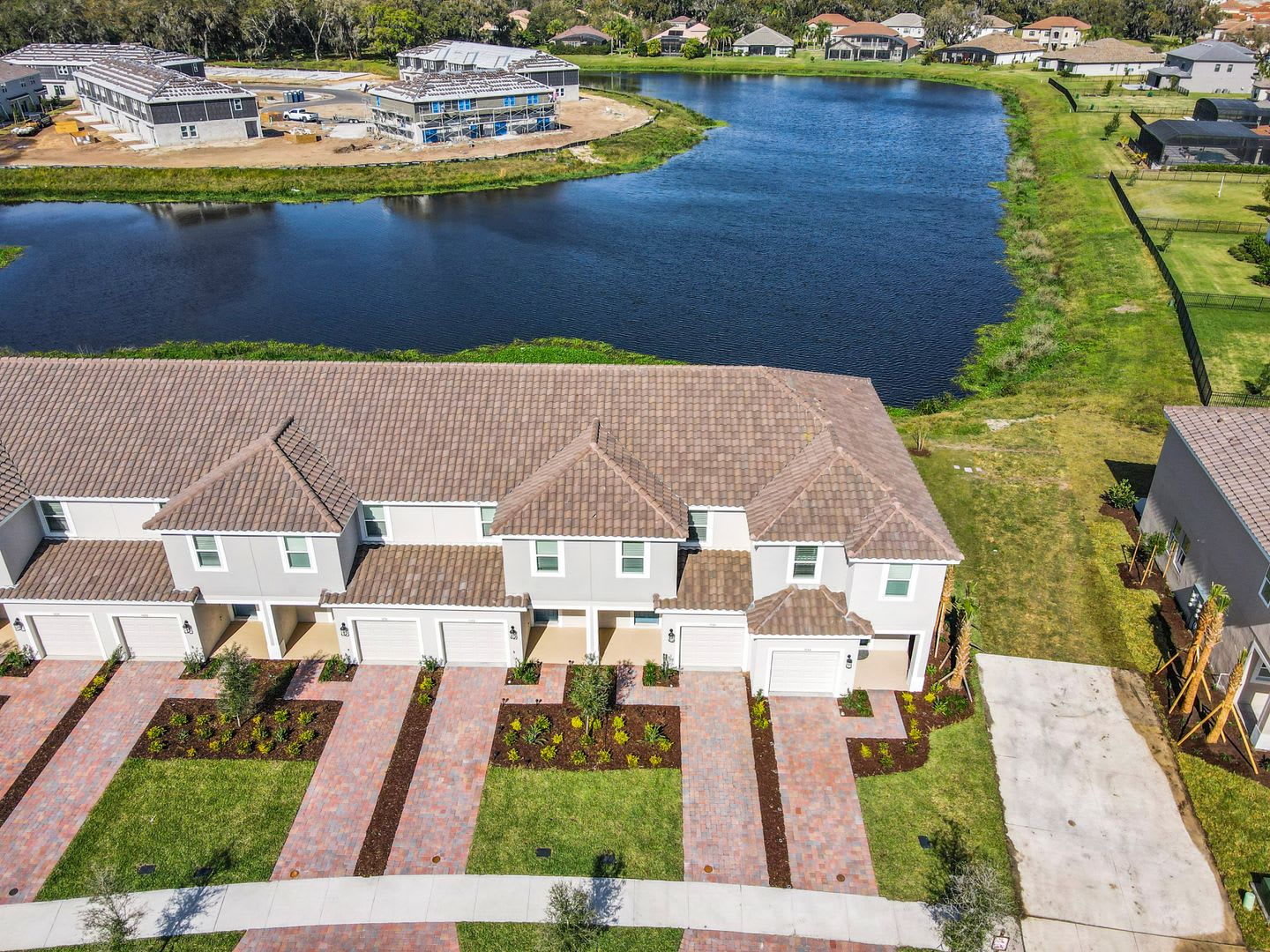 Available Now 3 2 5 Townhome For Rent In Bellalago – photo 3