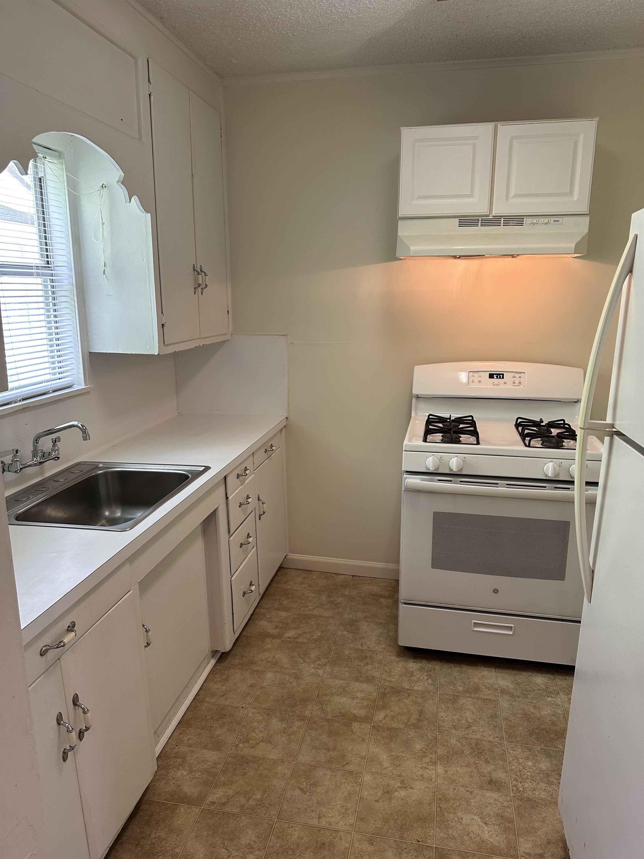 100 West Stone Street – photo 5