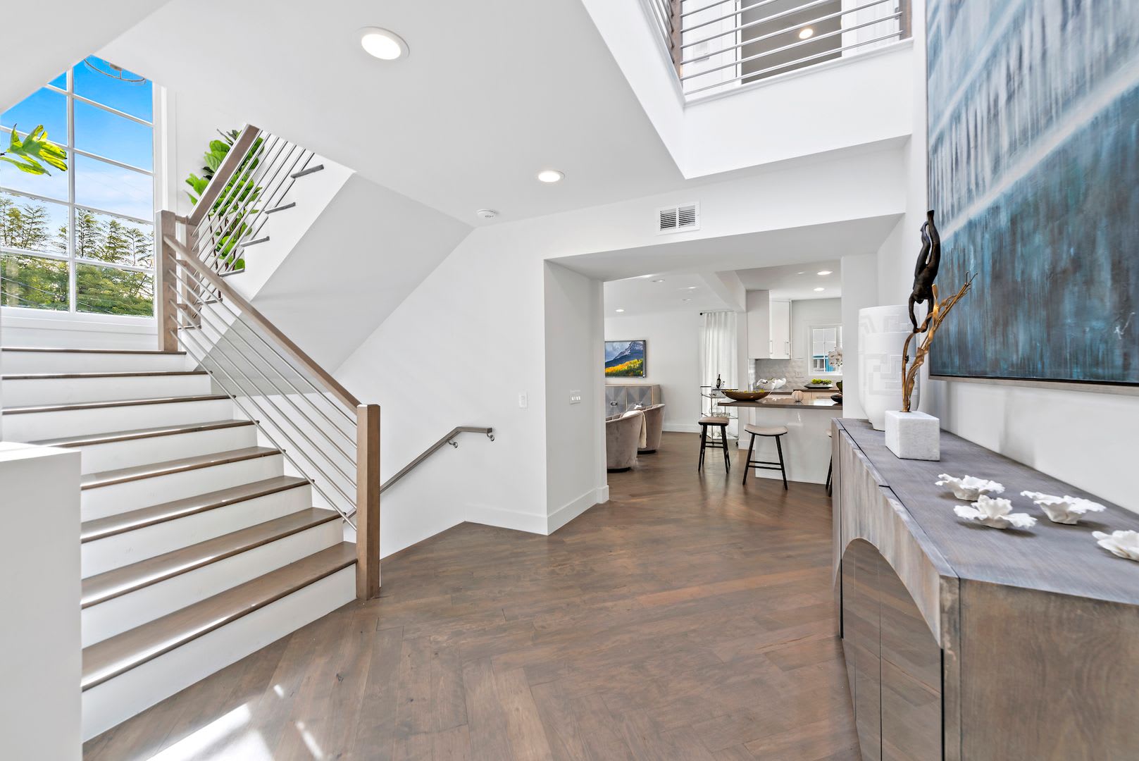 Beautifully Renovated Hollywood Hills House – photo 5