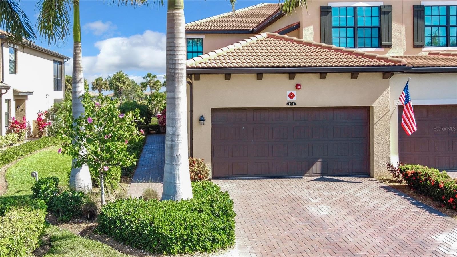 10796 TARFLOWER Drive – photo 2