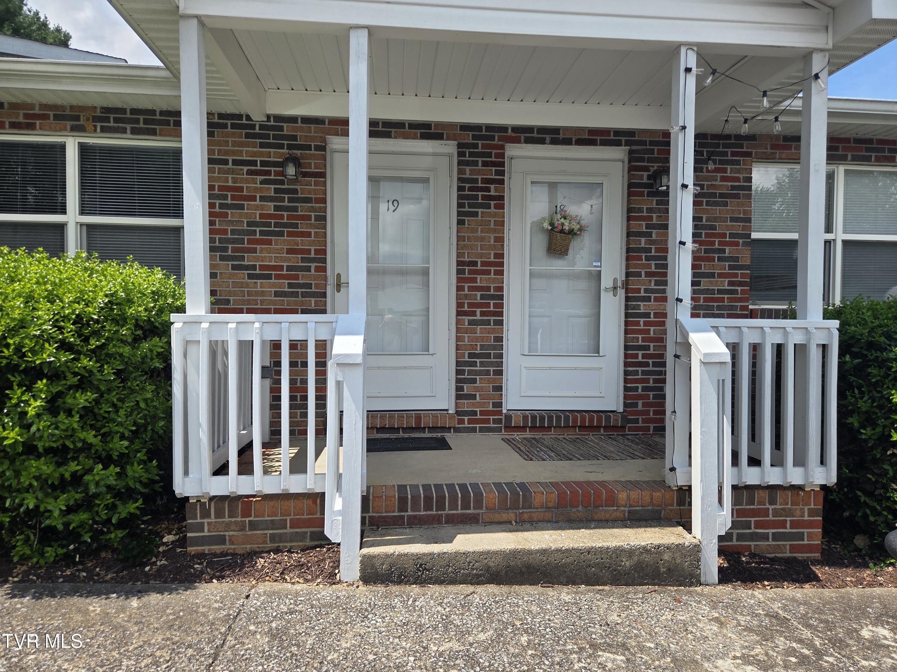 2812 Plymouth Road – photo 3