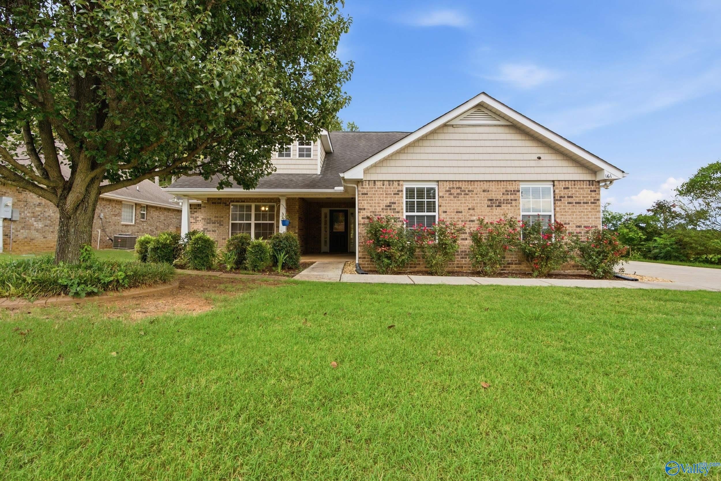 161 Alderwood Drive – photo 1