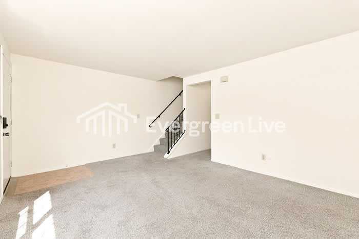 8271 Mount Carmel Street – photo 4