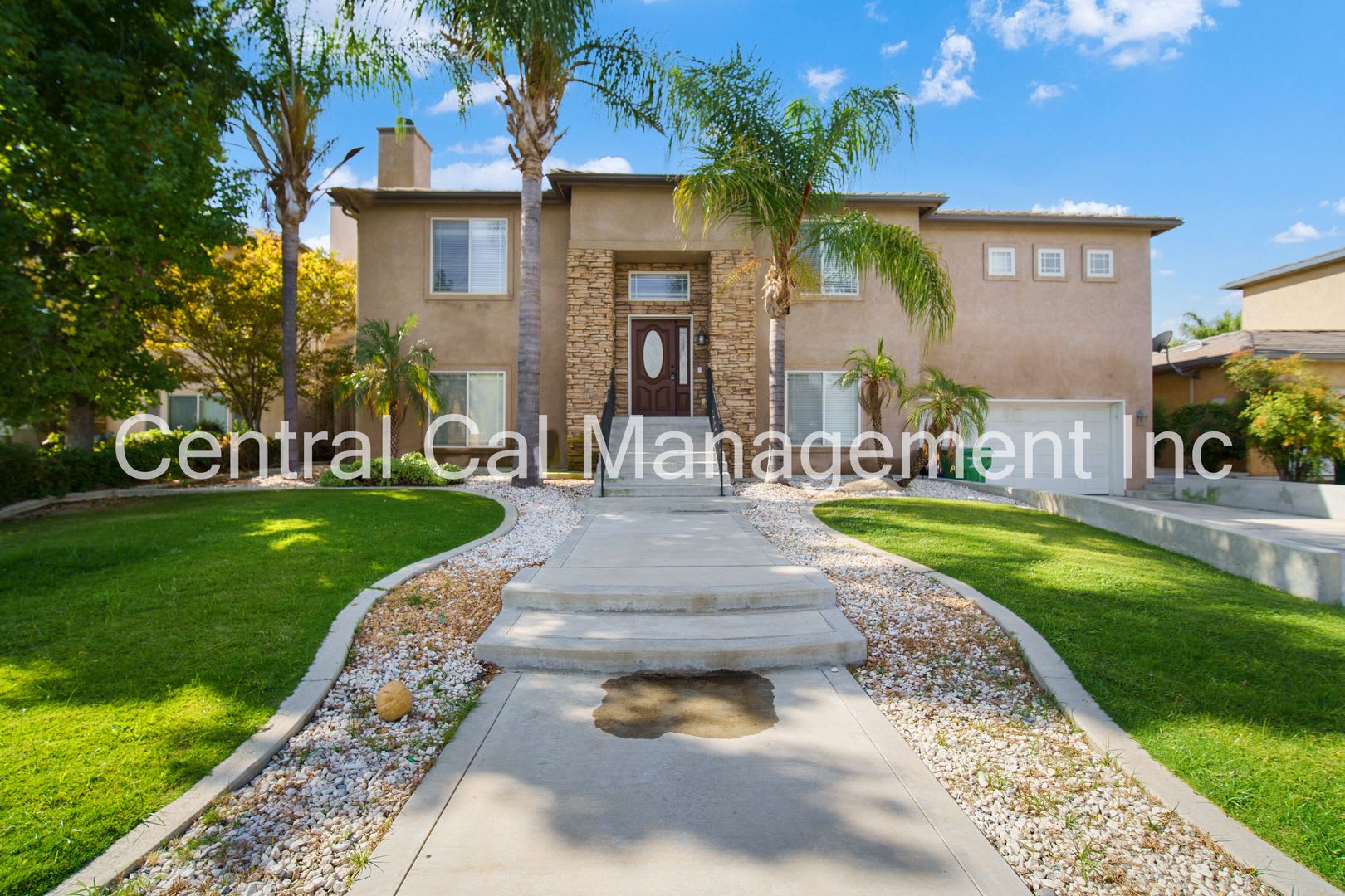 5 Bedroom/3 Bath Home Near Airport and Amazon Warehouse – photo 1