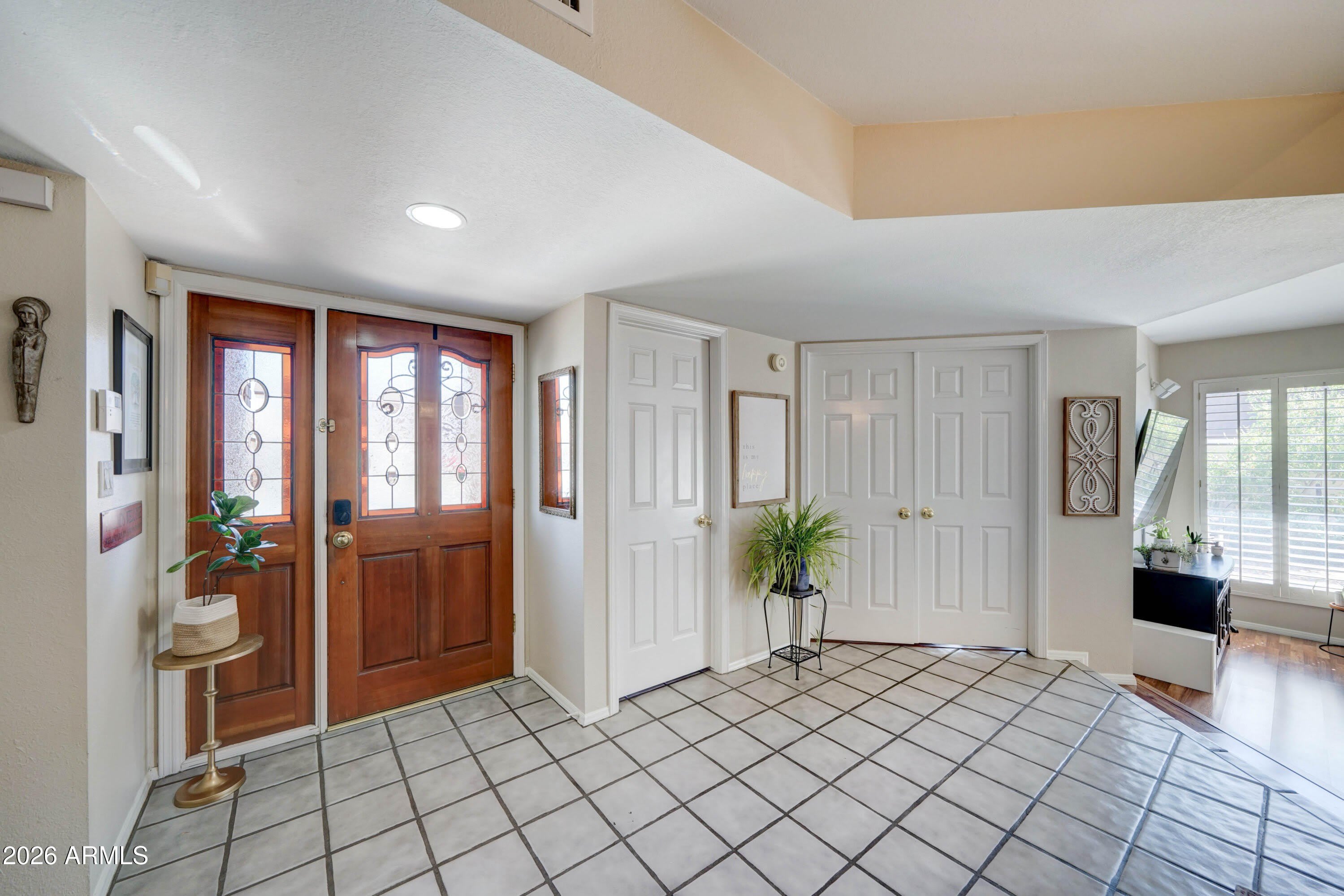 2511 E SHAW BUTTE Drive – photo 3