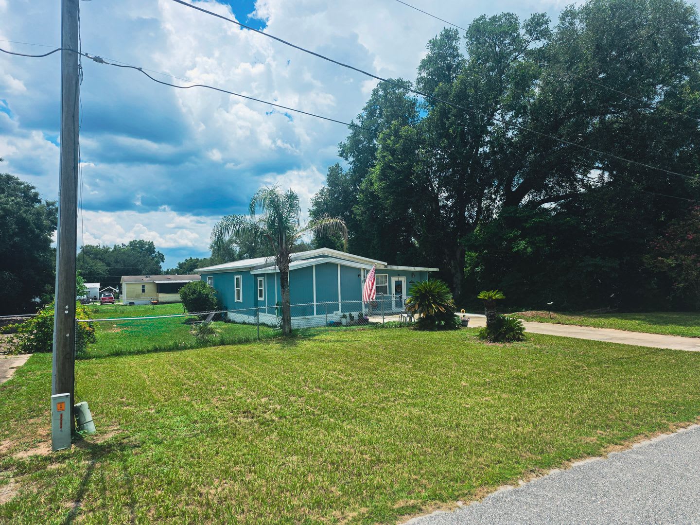 Not Ready For Showing Or Move In Until Mid October Country Living With Fenced Yard – photo 2