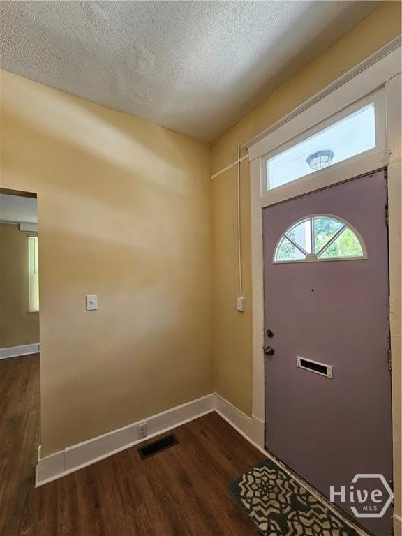 714 W 38th Street – photo 5