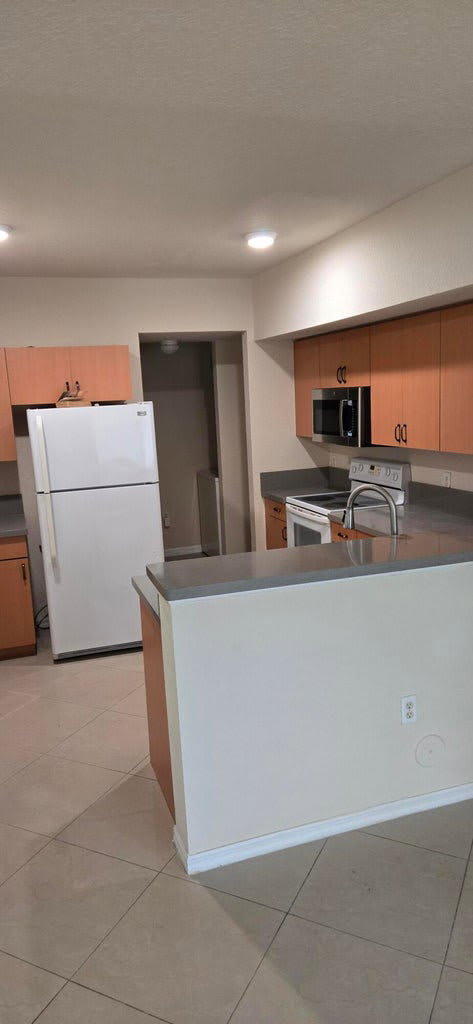 2505 Belmont Lane – photo 5