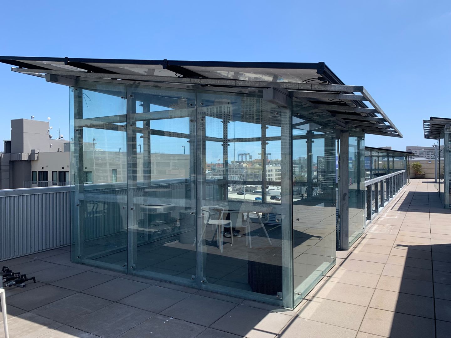 Stylish Bright Studio at The Cubix! – photo 2