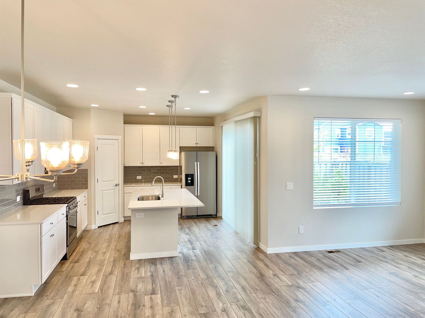 Newer, 3 Bedroom Pathway Home – photo 2