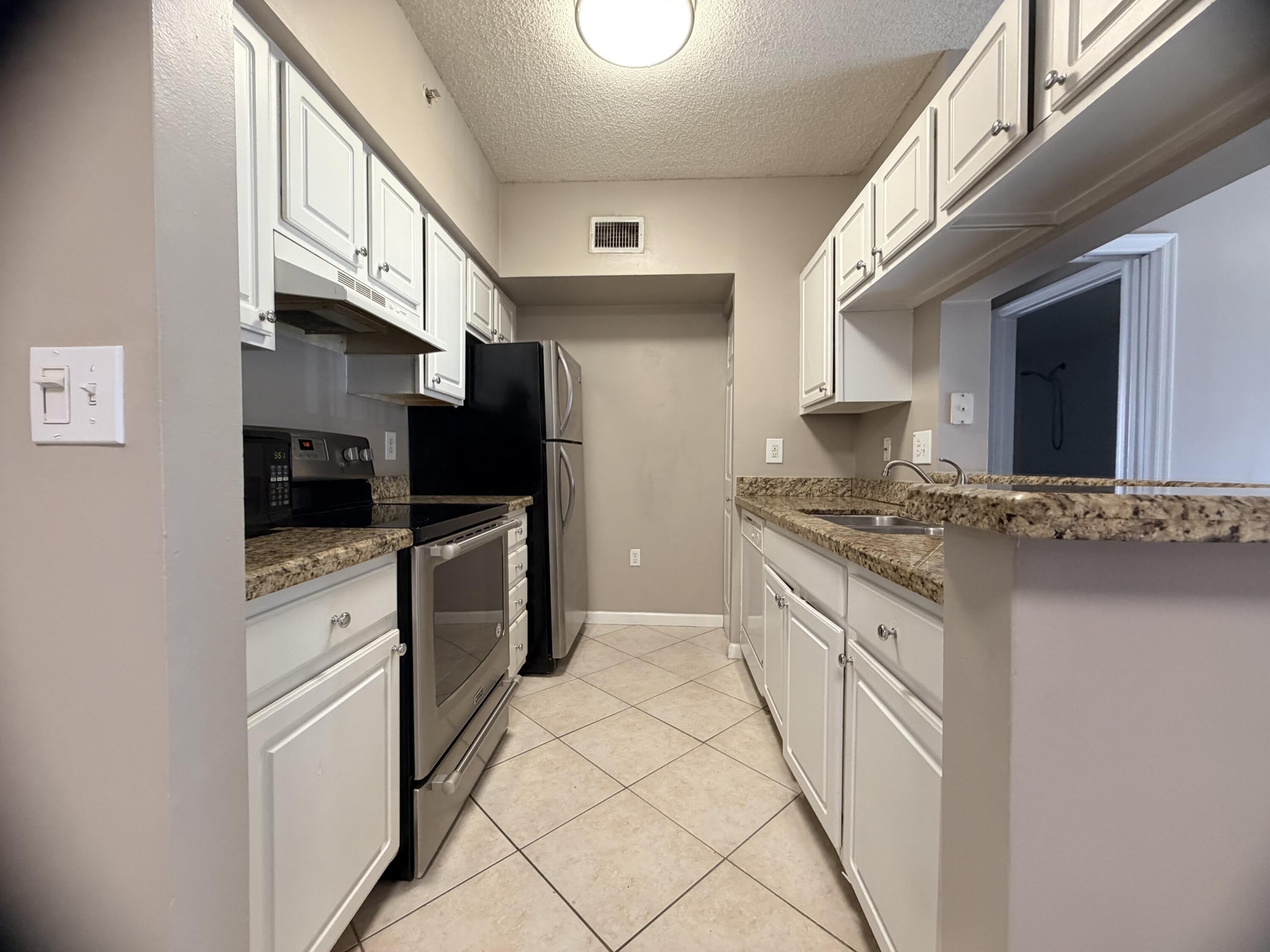 11661 W ATLANTIC Boulevard – photo 5