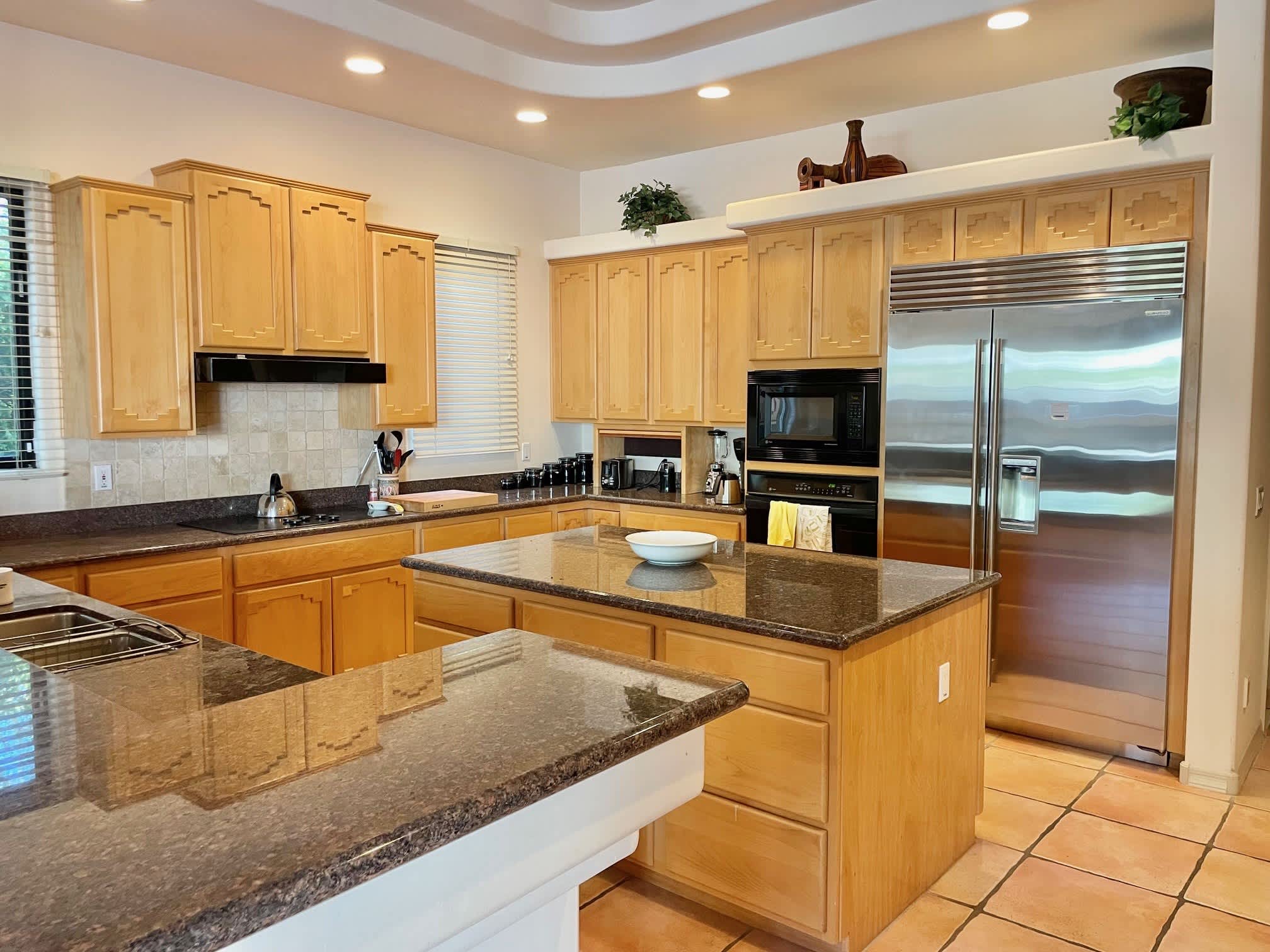 7734 E Hartford Dr – photo 2