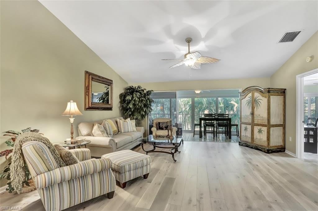 5899 Chanteclair Dr – photo 2