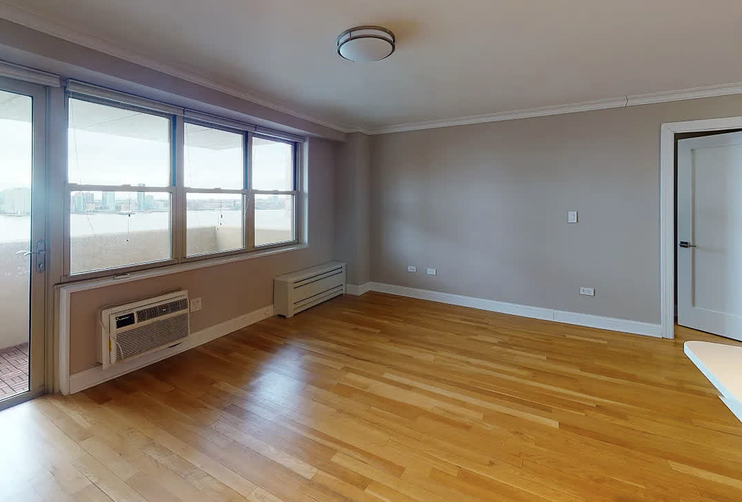 331 Greenwich Street – photo 1