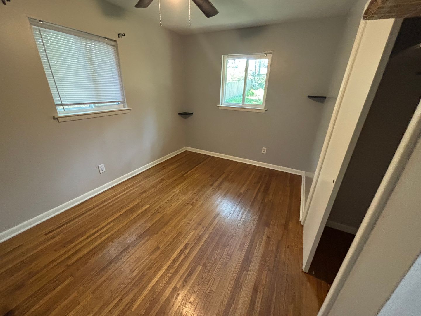 Charming 3-Bedroom Rental with Washer & Dryer Included! – photo 5