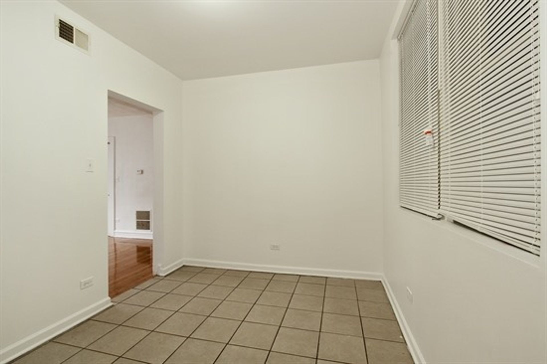 7601 S Coles Ave – photo 4