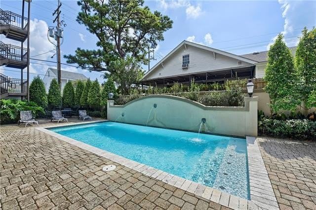 8416 Oak Street – photo 2