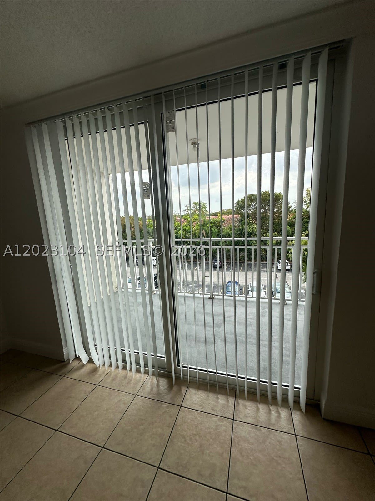 6930 Miami Gardens Dr – photo 4