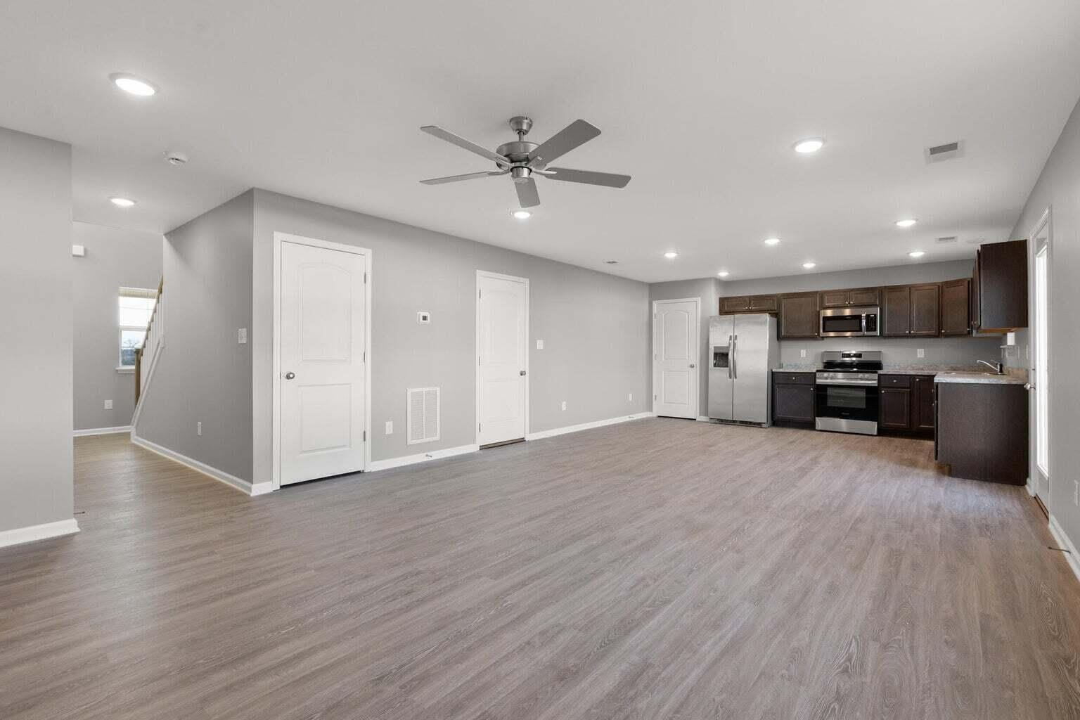 344 Pageant Drive – photo 4