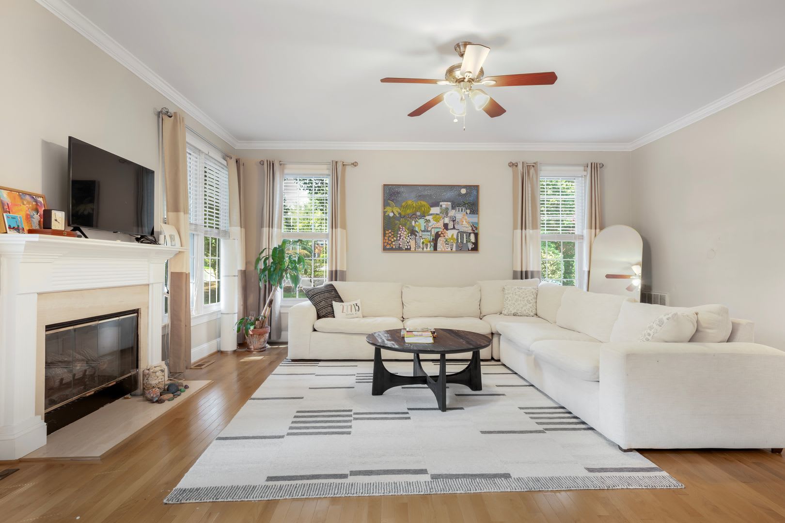 Spacious 4-Bedroom Durham Home + Bonus Room with Community Pool & Amenities Included – photo 5