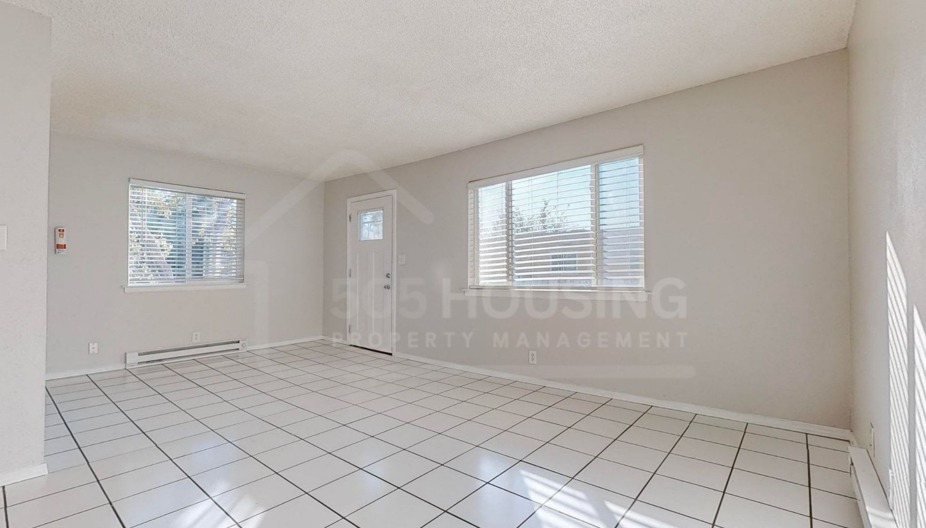 NE Heights Condo with Lease Option to Purchase – photo 3