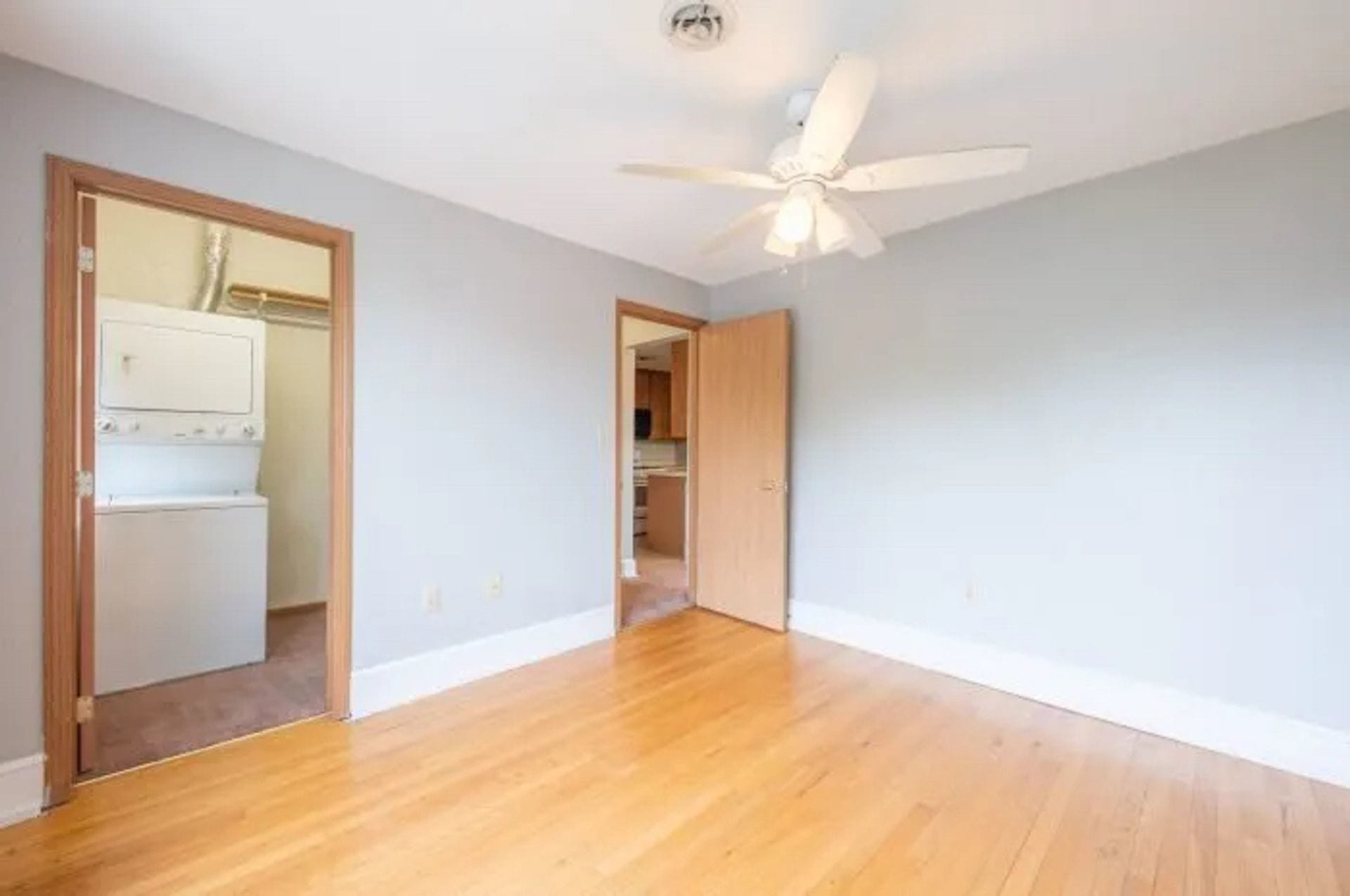 500 Off First Month Reduced Rent – photo 5