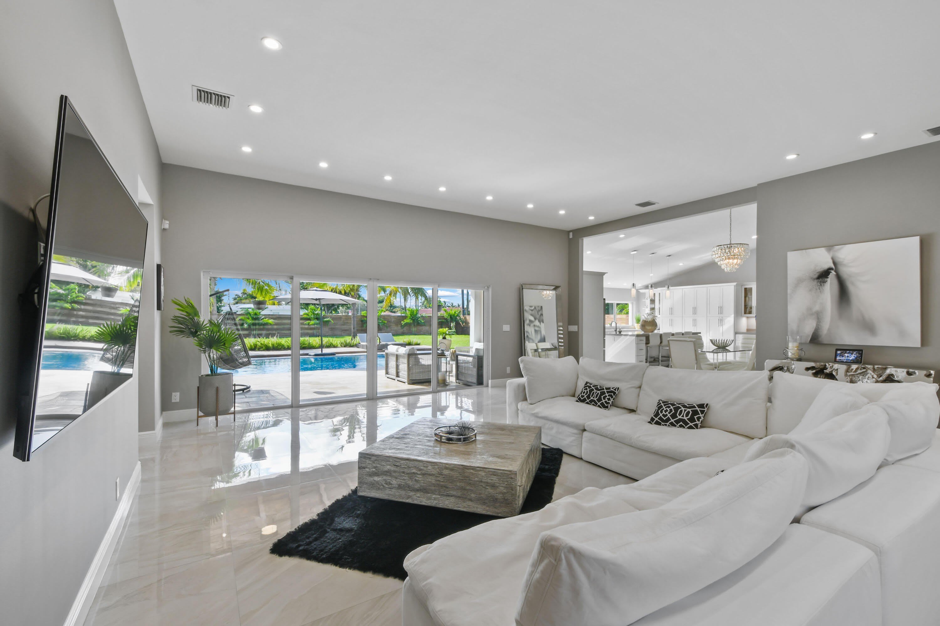 7101 W Lake Drive – photo 4
