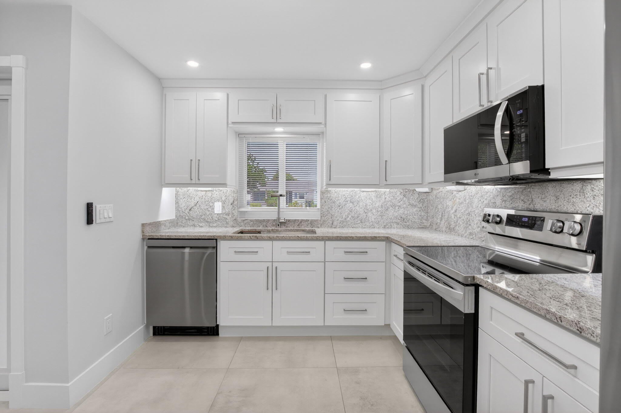 6049 VIA DIANA – photo 2