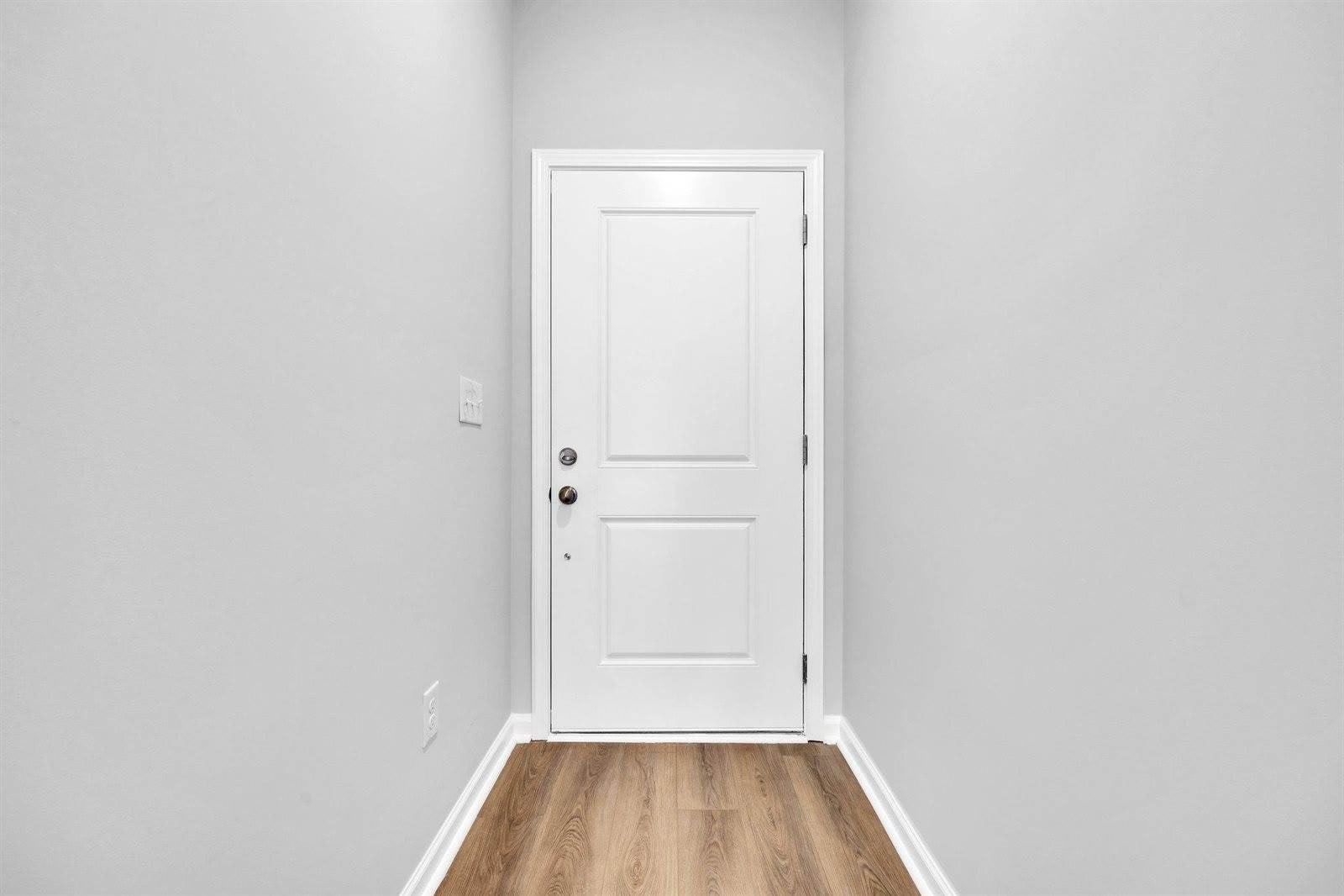 138 Talladega Dr. – photo 2