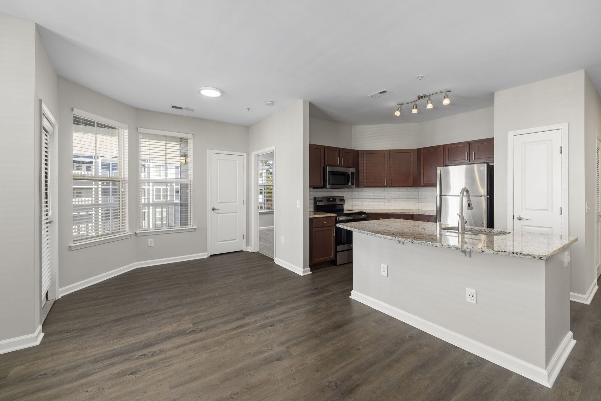 Level at 401 – photo 1