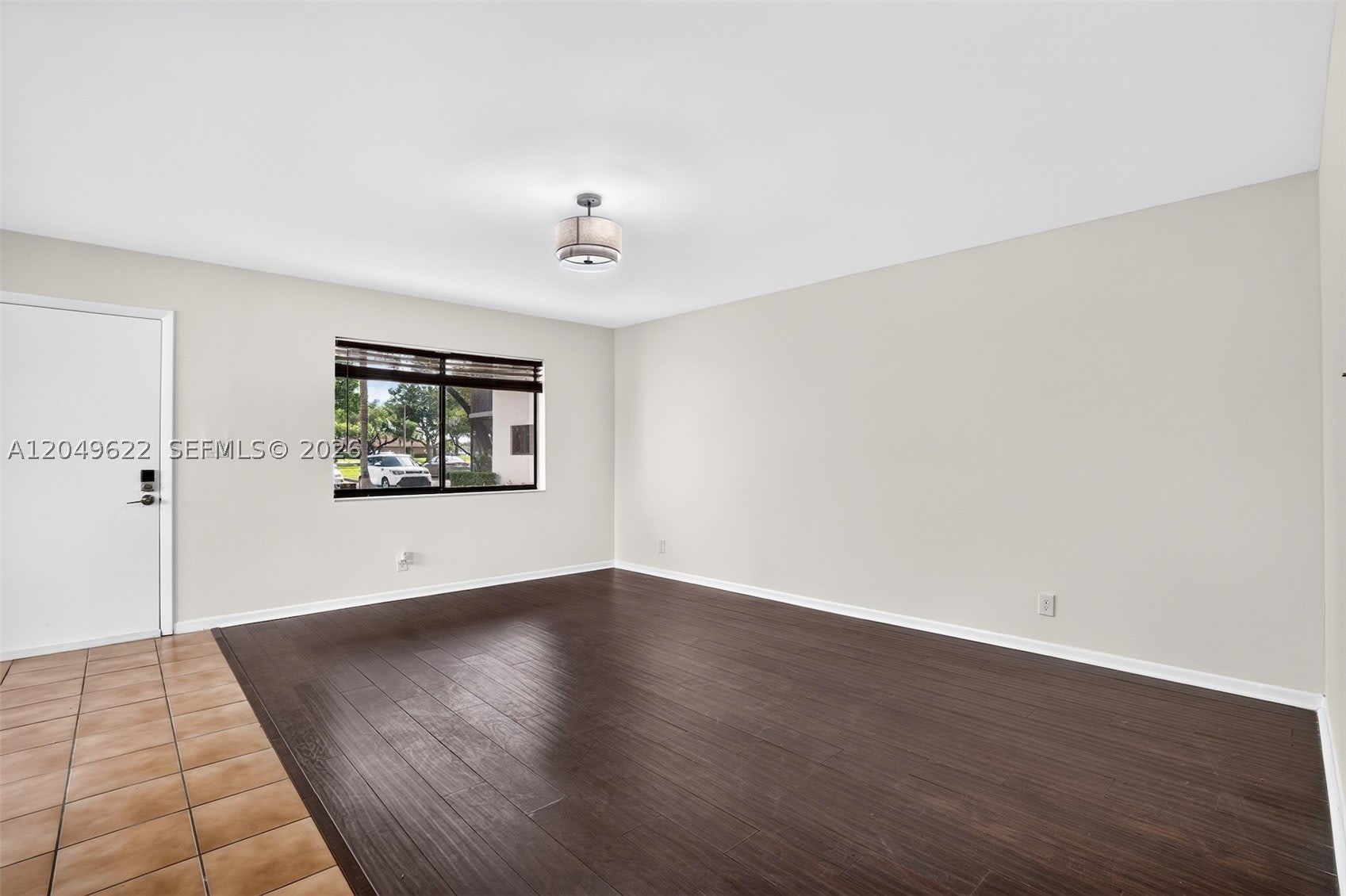9920 NW 68th Pl – photo 4