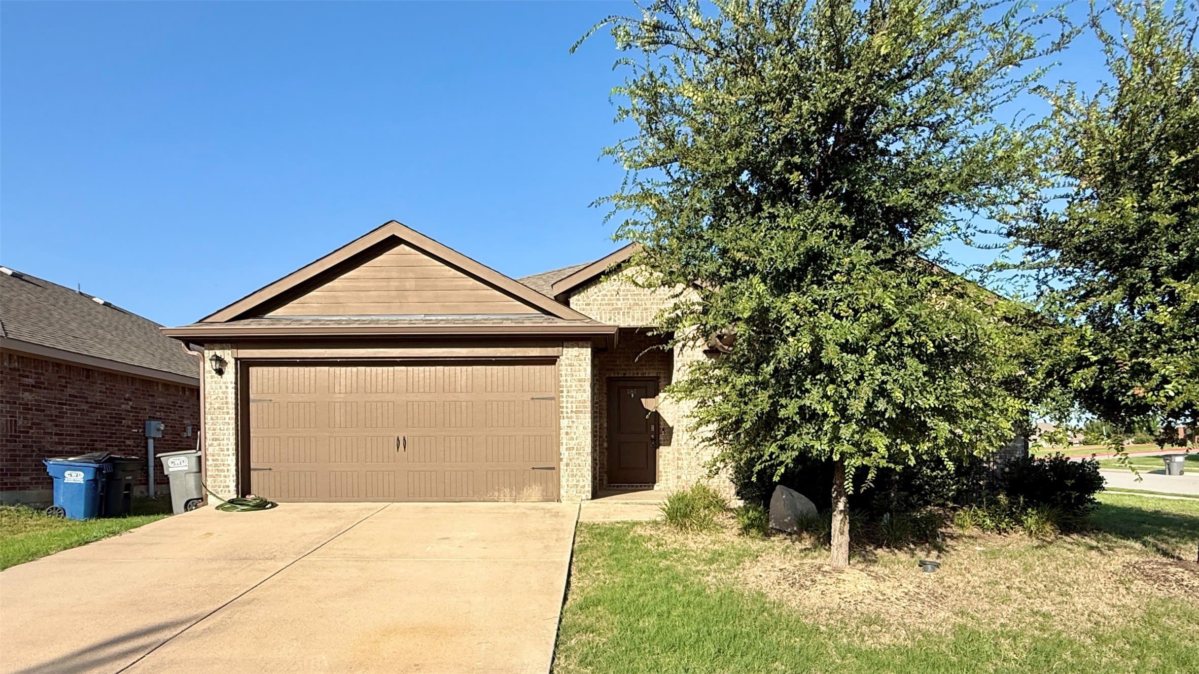 1113 Meadow Side Drive – photo 1