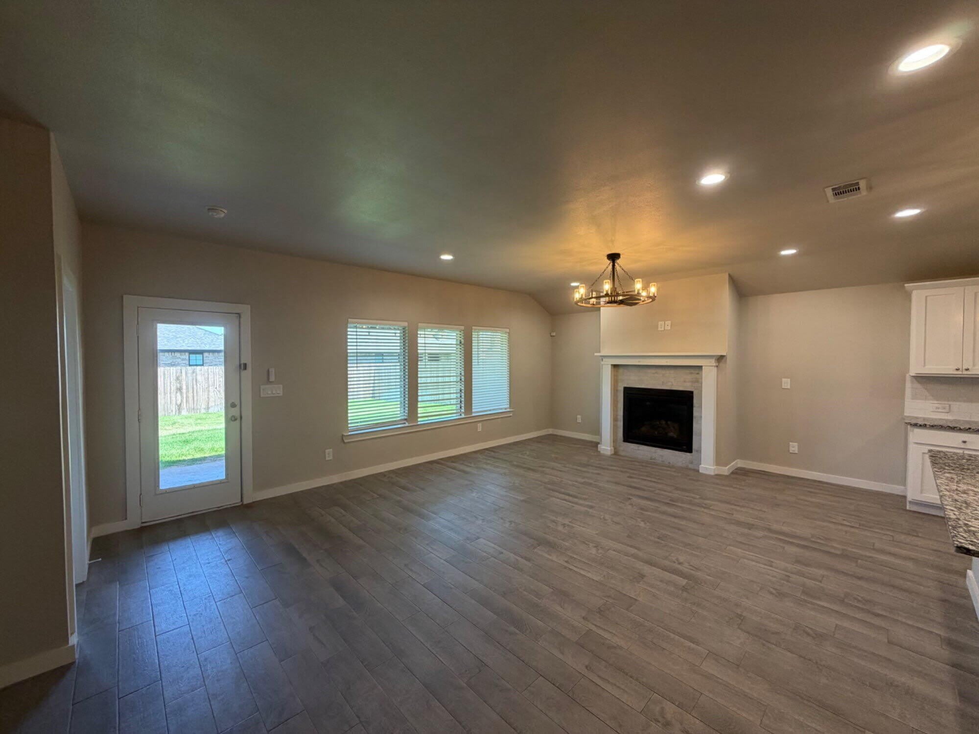 328 Ranger Street – photo 3