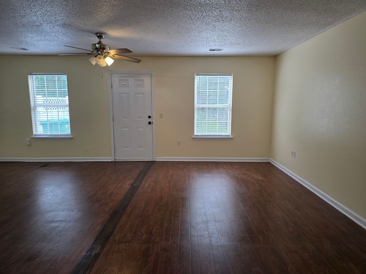 Townhome In Villages At Towne Park – photo 4