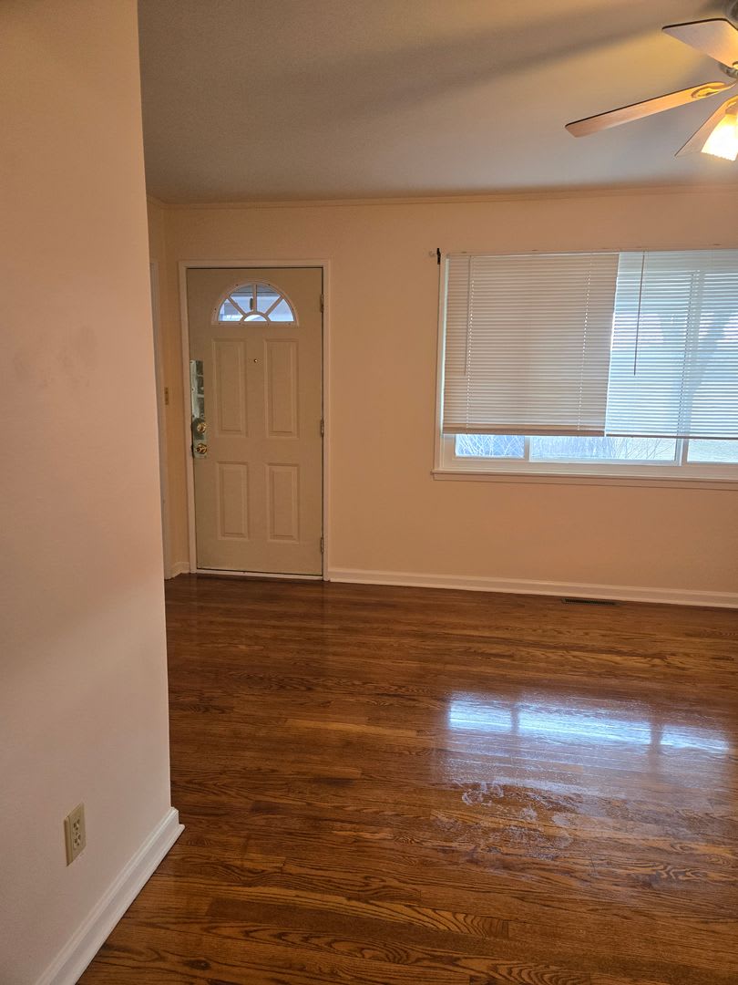 AVAILABLE NOW! SF in Raytown NEW PRICE – photo 5