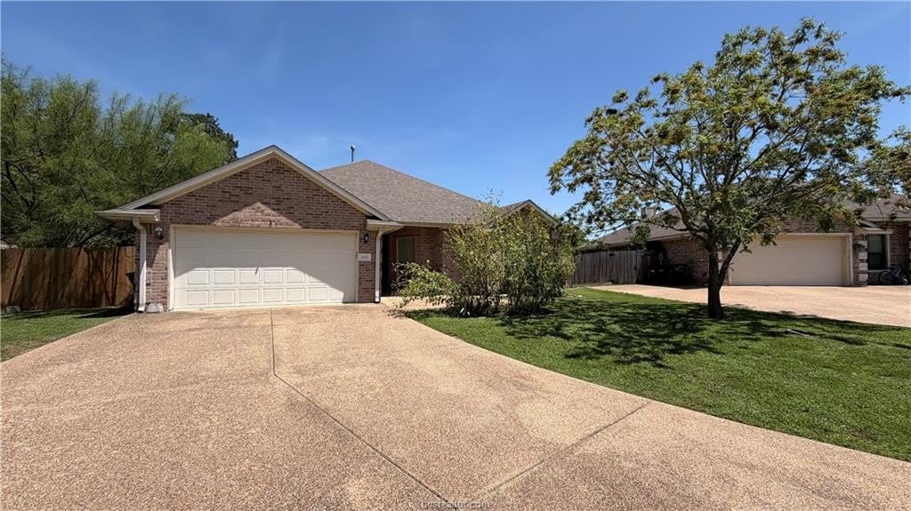 1102 Crested Point Court – photo 2