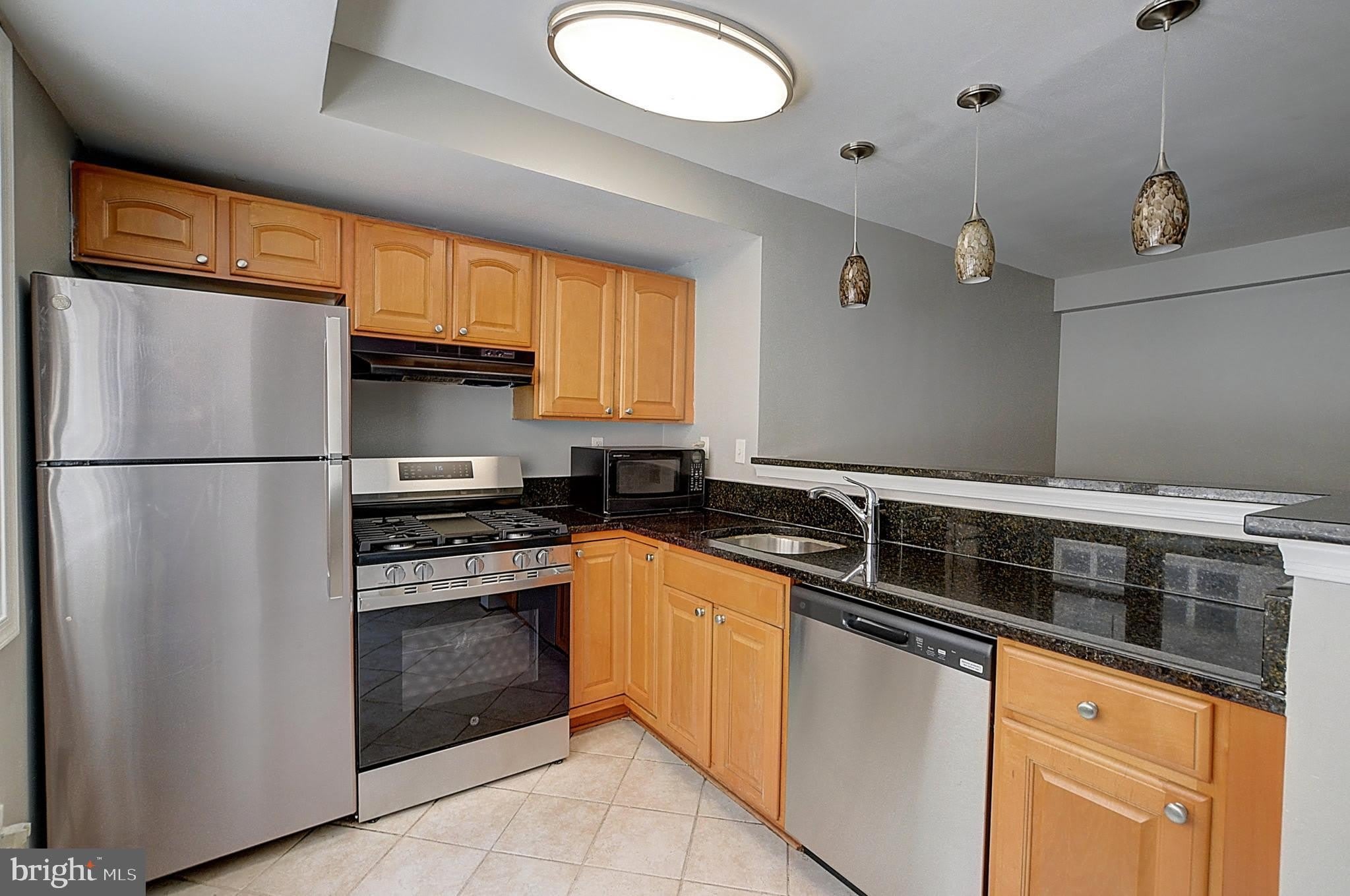 738 LONGFELLOW Street NW – photo 4