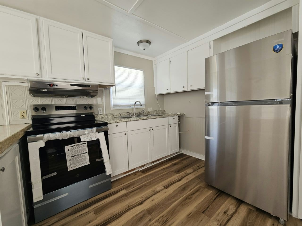 4290 Mailbox Ave – photo 3