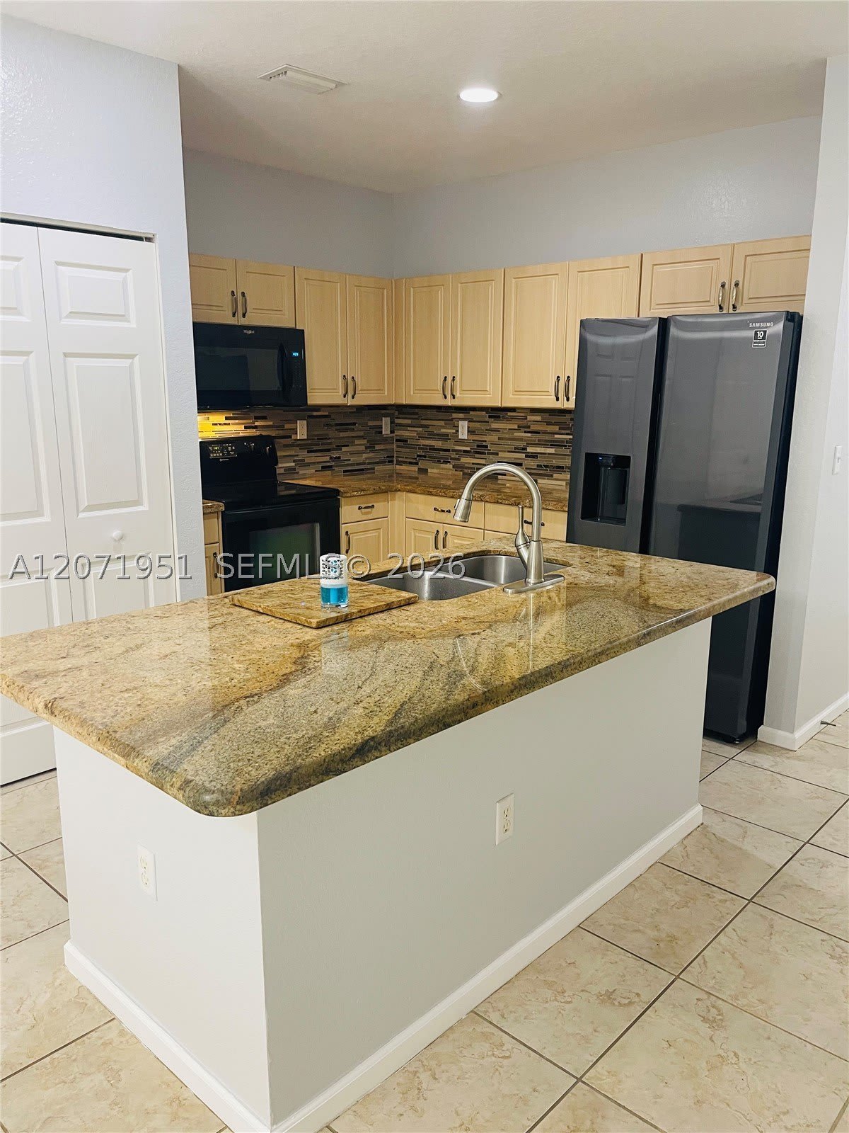 6364 Landings Way – photo 2
