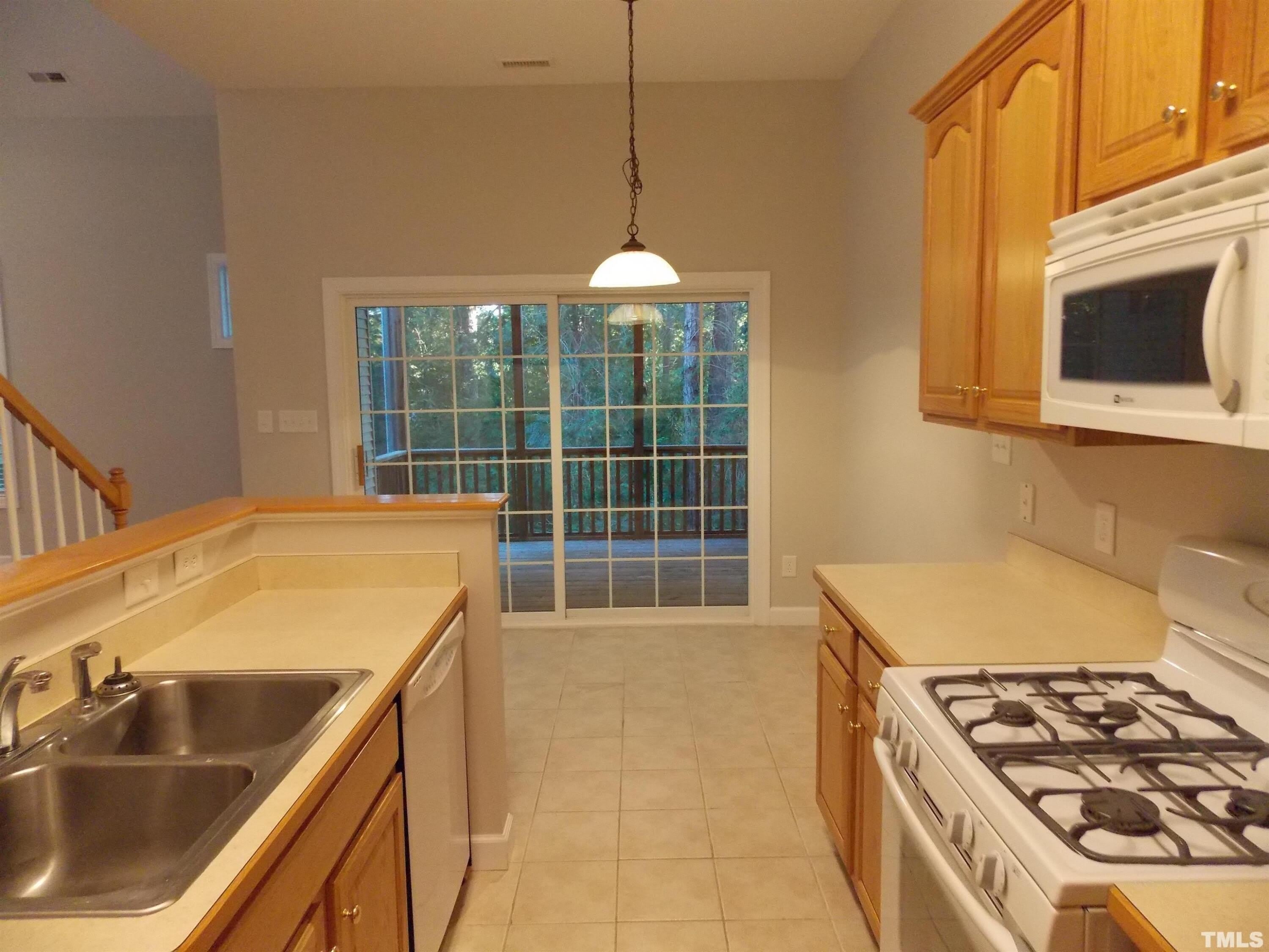 4650 Pooh Corner Drive – photo 2