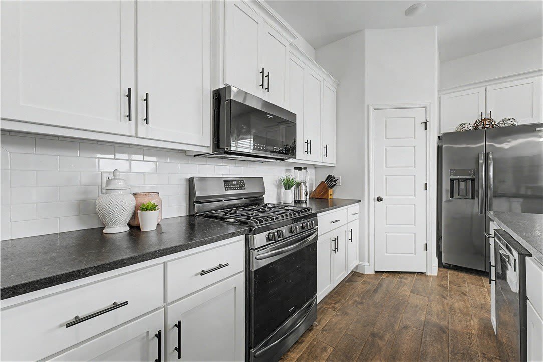 2040 Periwinkle Place – photo 3