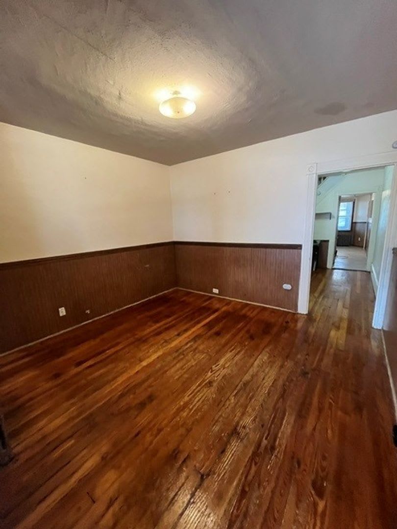 3 bedroom 1 bathroom – photo 2