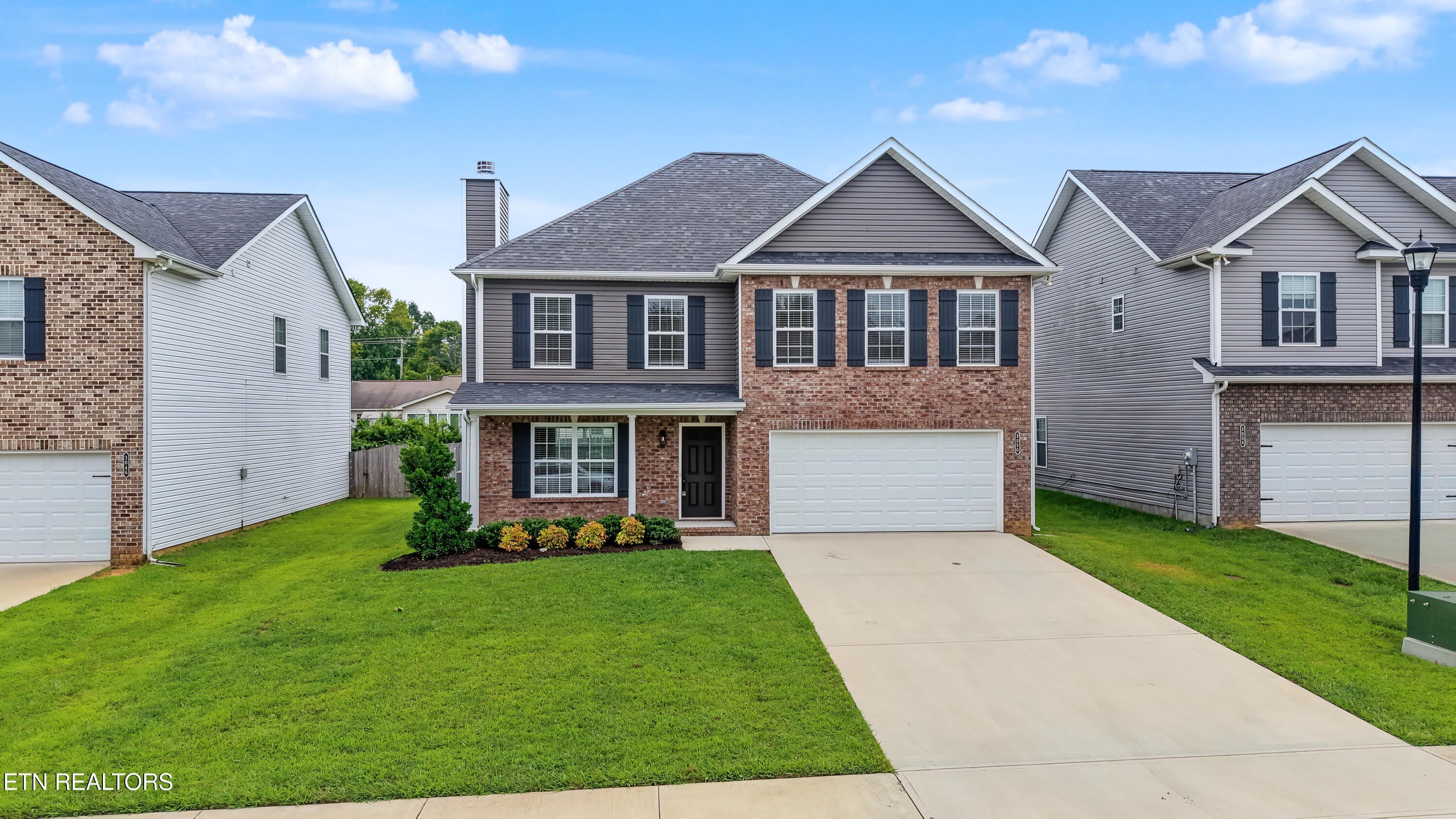 3050 Farmhouse Drive – photo 1