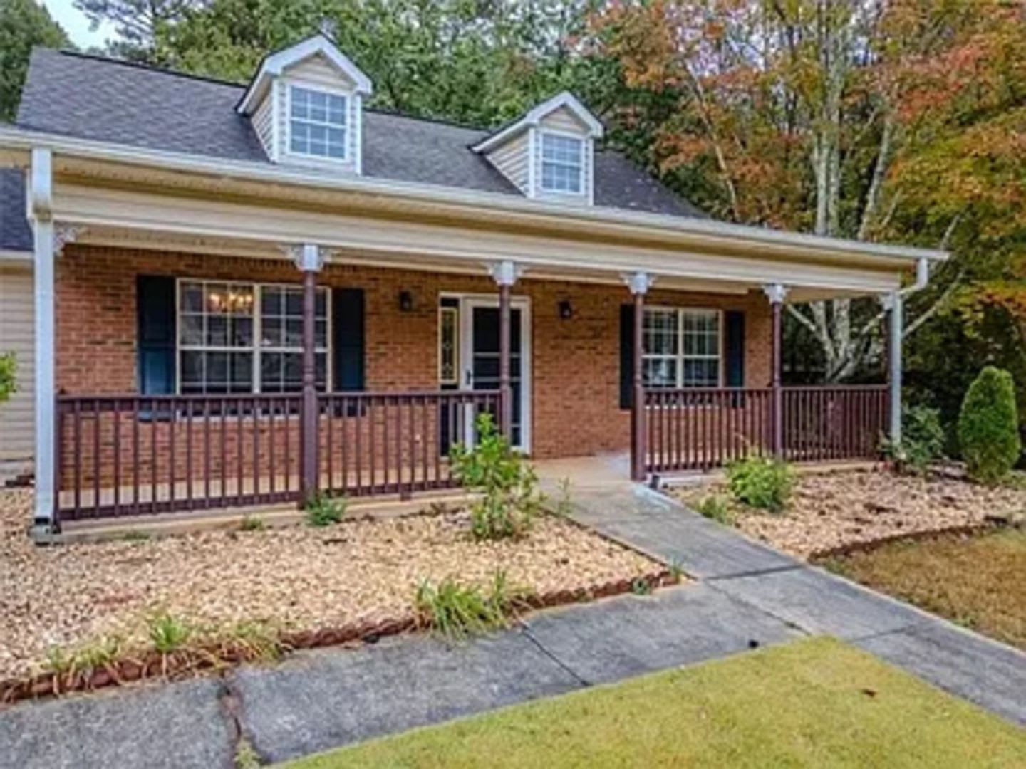 Charming 4BR House in Covington – photo 3