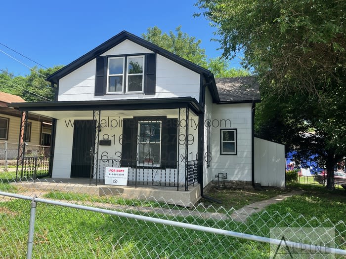 5612 Saida Street – photo 2